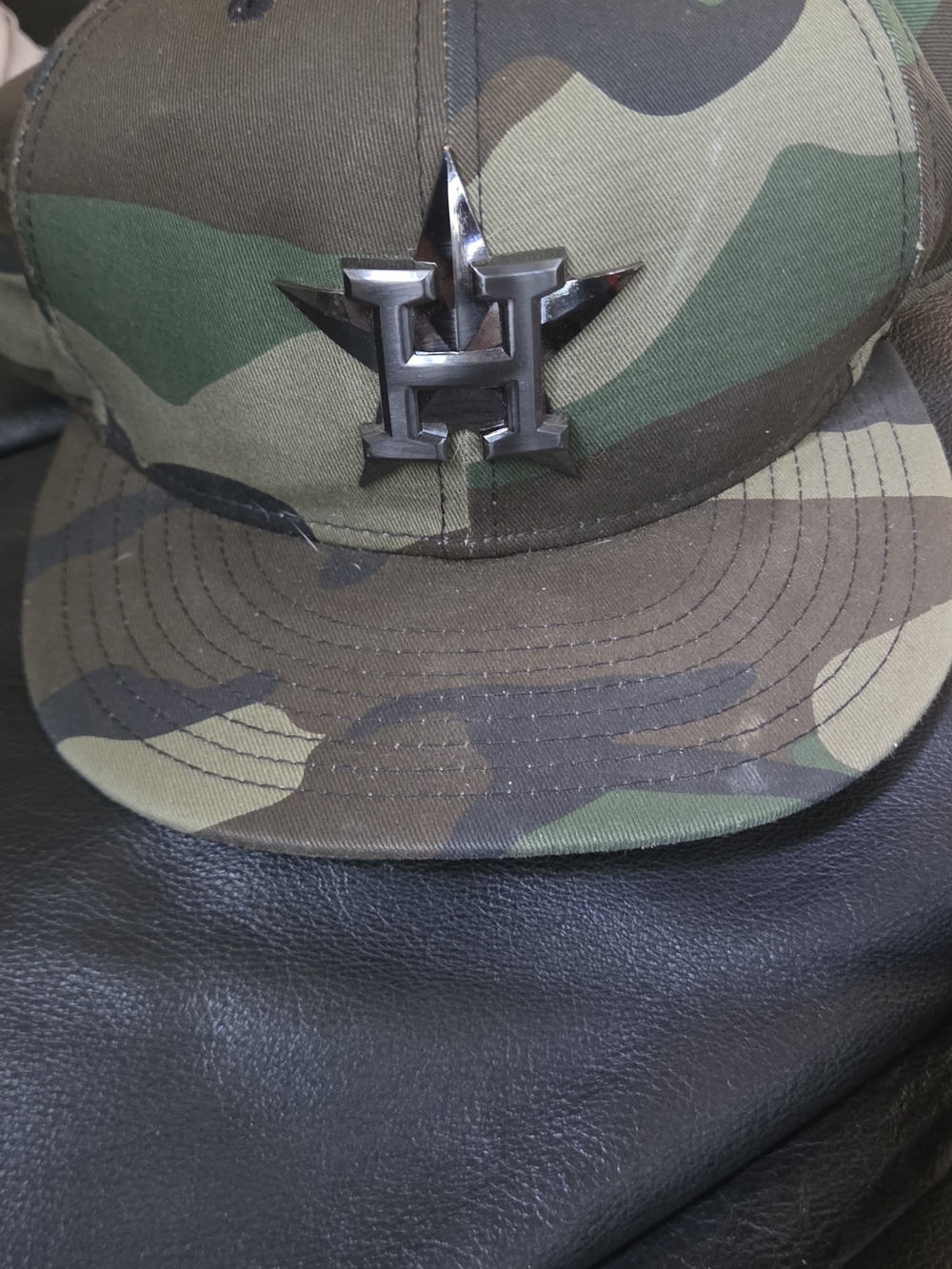 59Fifty Huston Astros METAL H& ⭐️ Emblem Camo Hat 7.3/4" NWOT - Picture 2 of 8